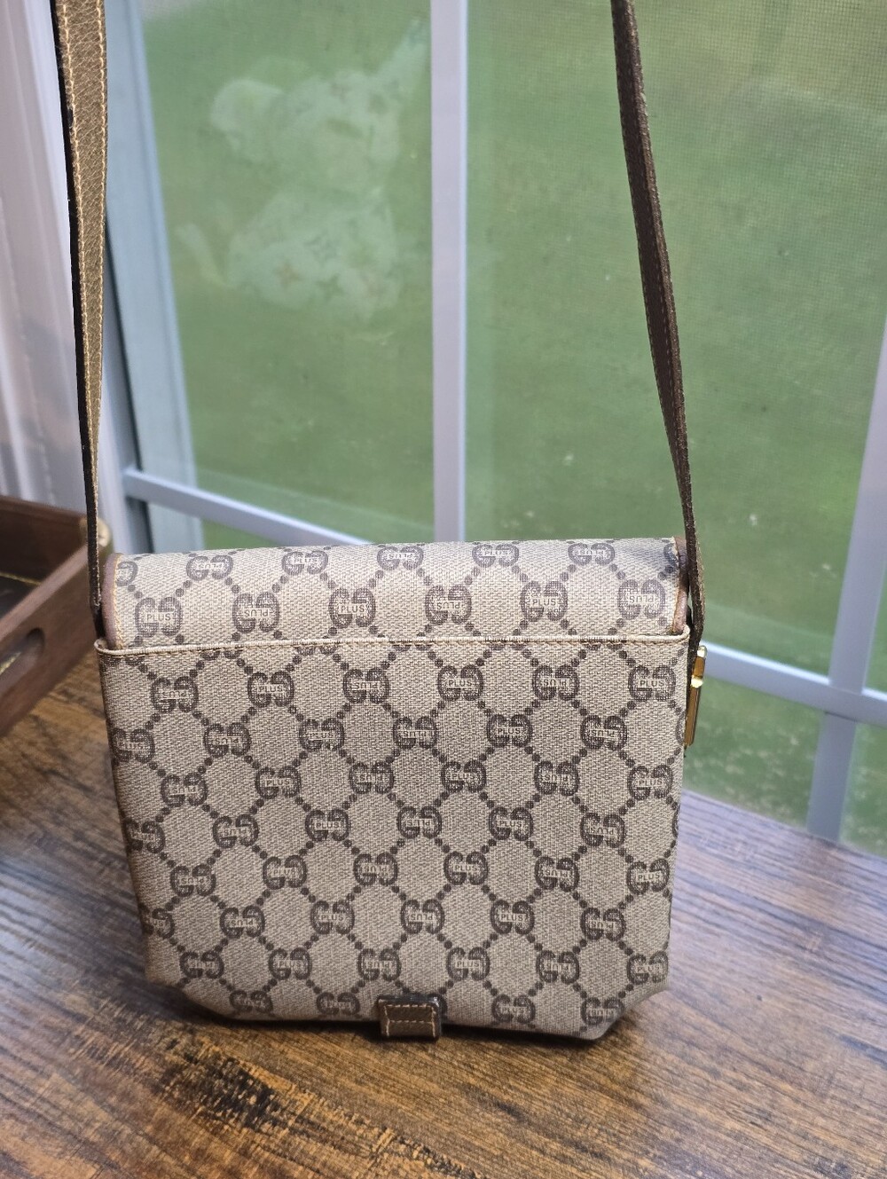 Vintage Gucci Plus GG Crossbody Flap Bag - Picture 3 of 16